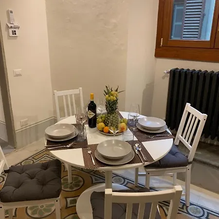 La Casa Della Francesca * * * * * Florence